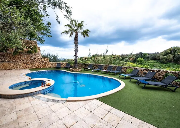 Soldanis Sleeps 12 With Pool Villa *