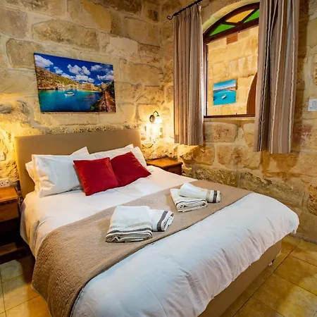 Soldanis 6 Bedroom With Private Pool * Xagħra